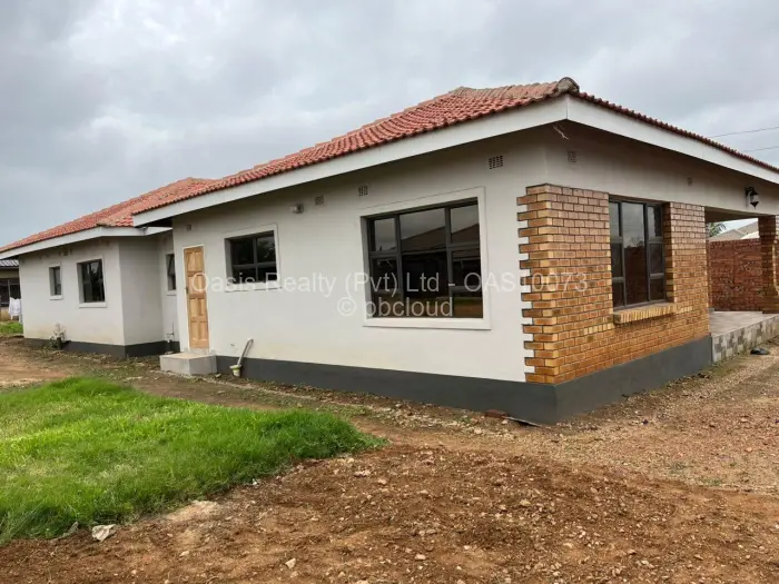 5 Bedroom House for Sale in Madokero Estates, Harare