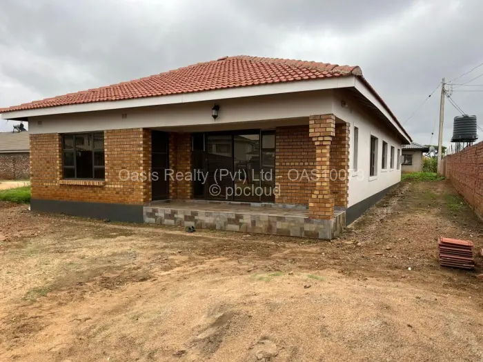 5 Bedroom House for Sale in Madokero Estates, Harare