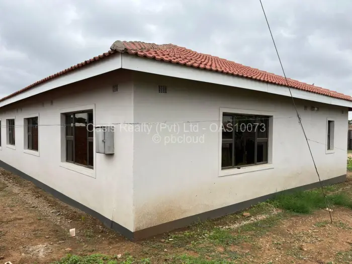 5 Bedroom House for Sale in Madokero Estates, Harare