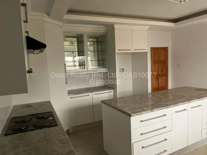 5 Bedroom House for Sale in Madokero Estates, Harare
