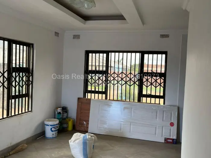 5 Bedroom House for Sale in Madokero Estates, Harare