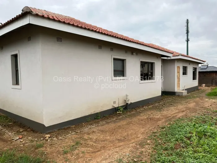 5 Bedroom House for Sale in Madokero Estates, Harare