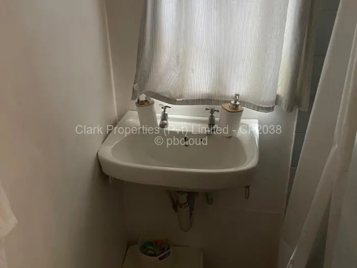 1 Bedroom Cottage/Garden Flat to Rent in Monavale