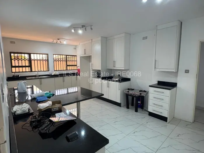 4 Bedroom House to Rent in Bluff Hill, Harare