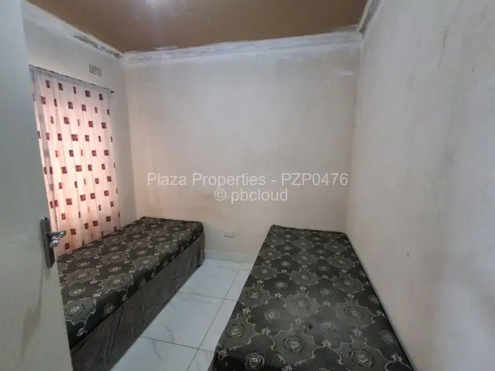 12 Bedroom House for Sale in Adelaide Pk Gweru, Gweru