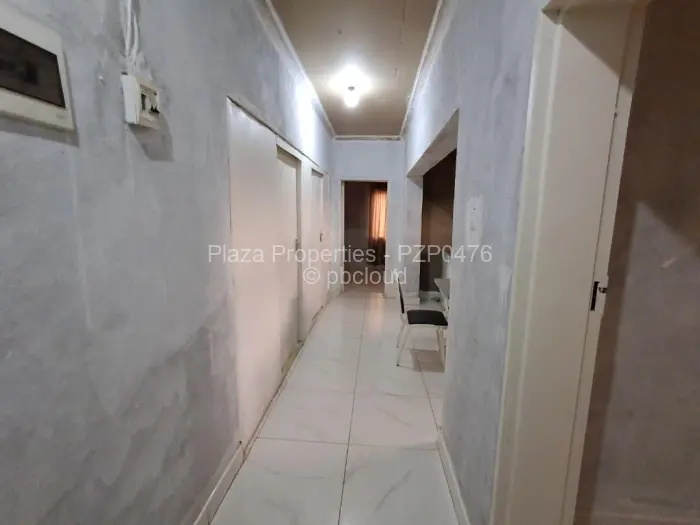 12 Bedroom House for Sale in Adelaide Pk Gweru, Gweru