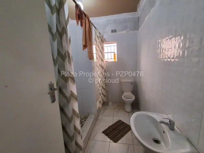 12 Bedroom House for Sale in Adelaide Pk Gweru, Gweru