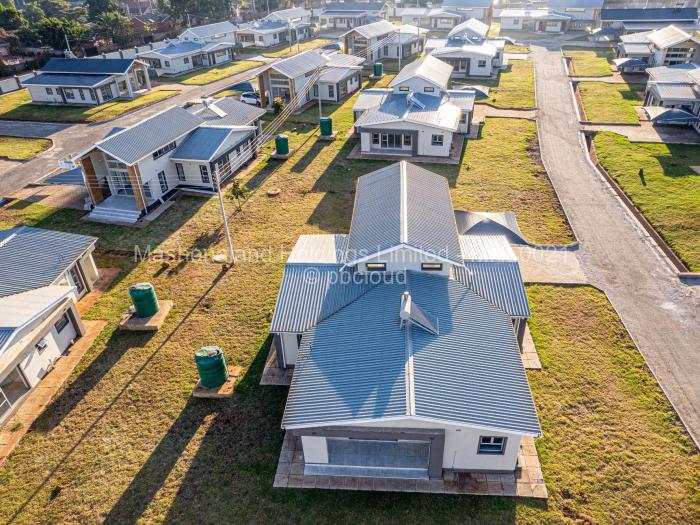 Townhouse/Cluster to Rent in Westgate, Harare