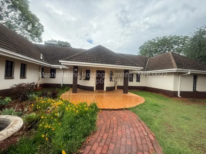 4 Bedroom House to Rent in Borrowdale, Harare
