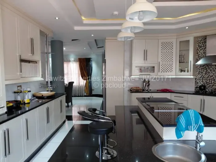 5 Bedroom House to Rent in Mount Pleasant Heights, Harare
