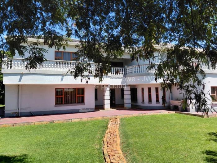 5 Bedroom House to Rent in Mount Pleasant Heights, Harare