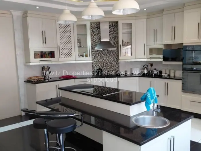 5 Bedroom House to Rent in Mount Pleasant Heights, Harare