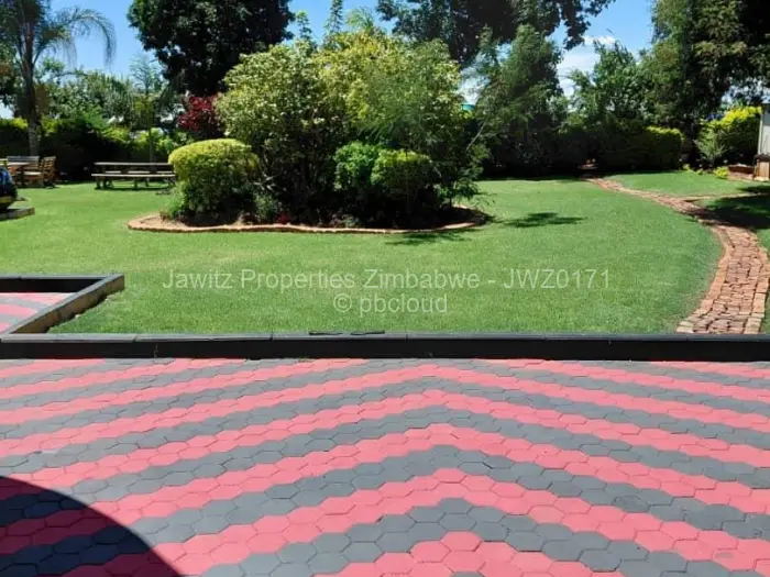 5 Bedroom House to Rent in Mount Pleasant Heights, Harare