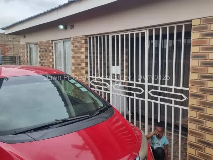 3 Bedroom House for Sale in Southlea Park, Harare