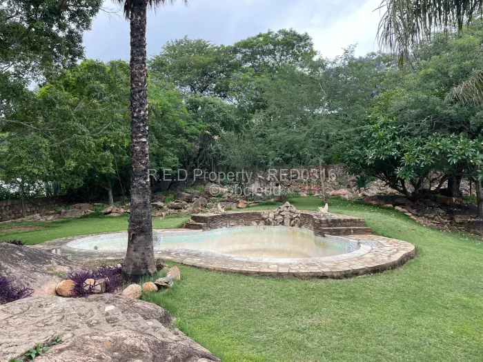 4 Bedroom House for Sale in Burnside, Bulawayo