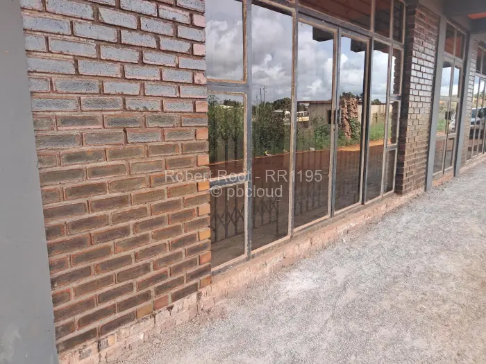 Retail/Shop to Rent in Hatcliffe, Harare