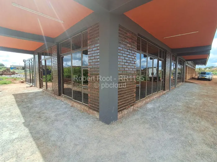 Retail/Shop to Rent in Hatcliffe, Harare