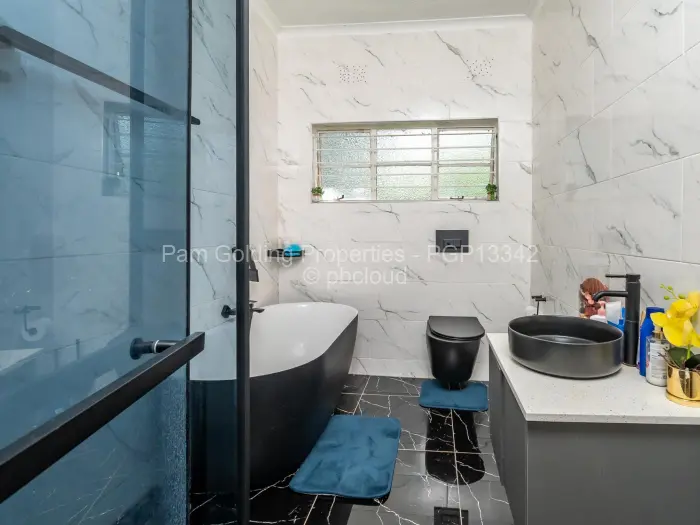 4 Bedroom House for Sale in Borrowdale West, Harare