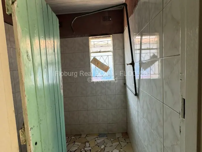 6 Bedroom House for Sale in Sunningdale, Harare