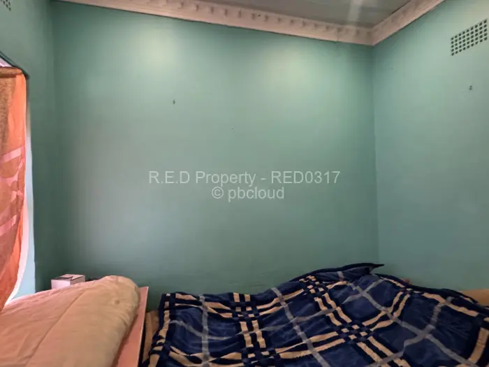 4 Bedroom House for Sale in Famona, Bulawayo