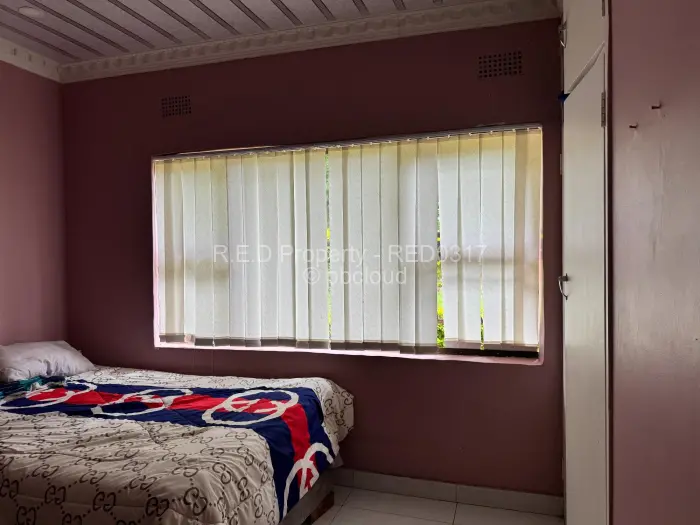 4 Bedroom House for Sale in Famona, Bulawayo