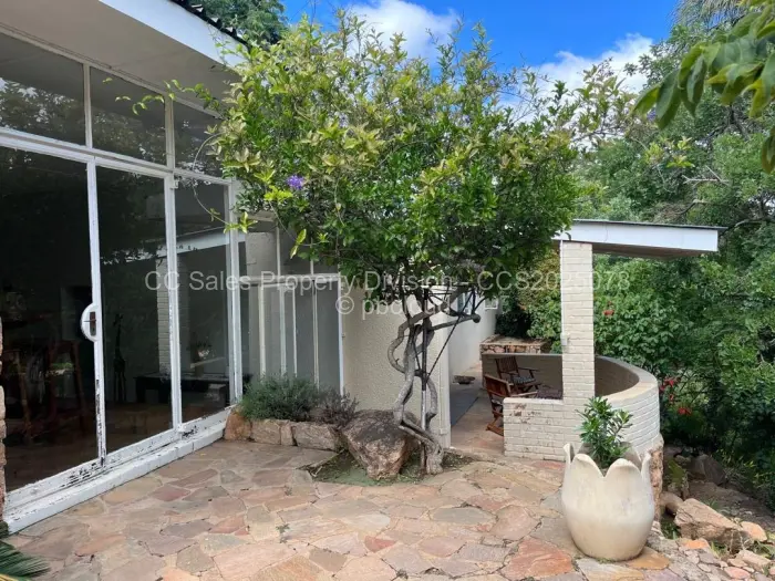 4 Bedroom House for Sale in Burnside, Bulawayo