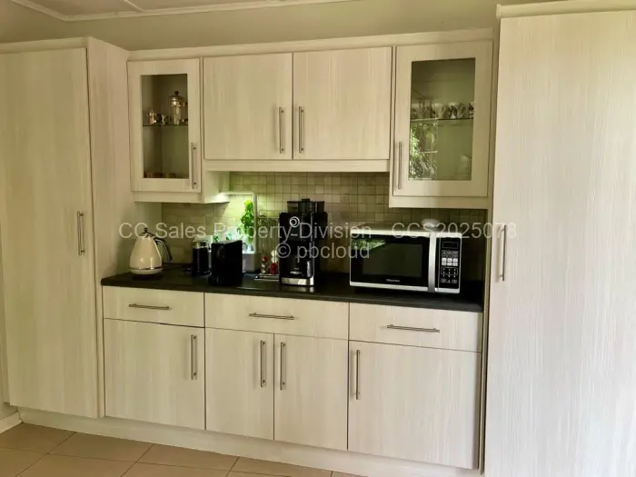 4 Bedroom House for Sale in Burnside, Bulawayo