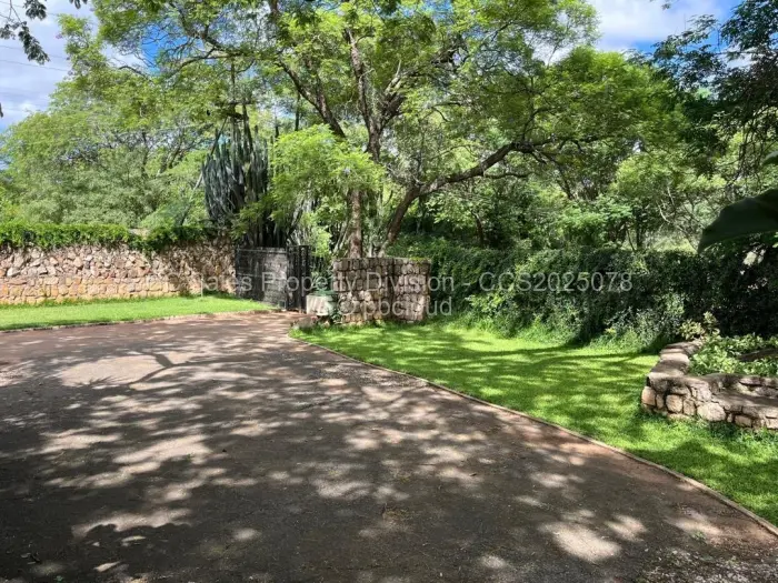 4 Bedroom House for Sale in Burnside, Bulawayo