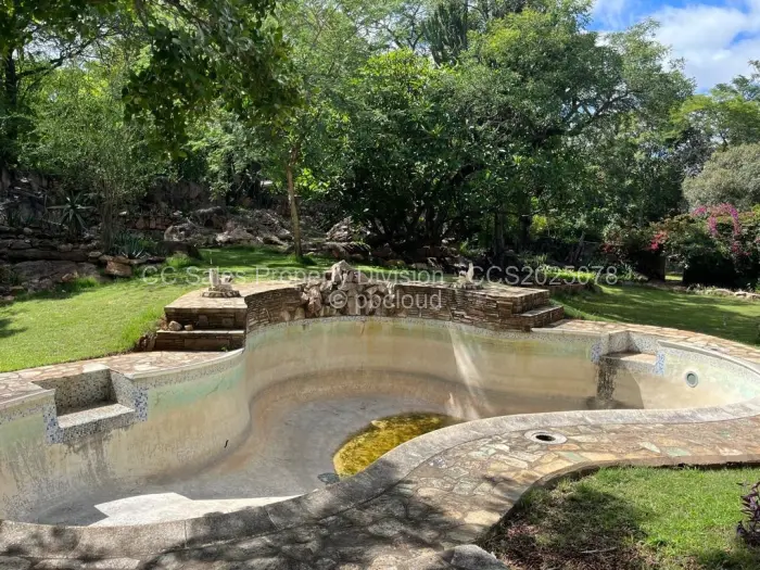 4 Bedroom House for Sale in Burnside, Bulawayo