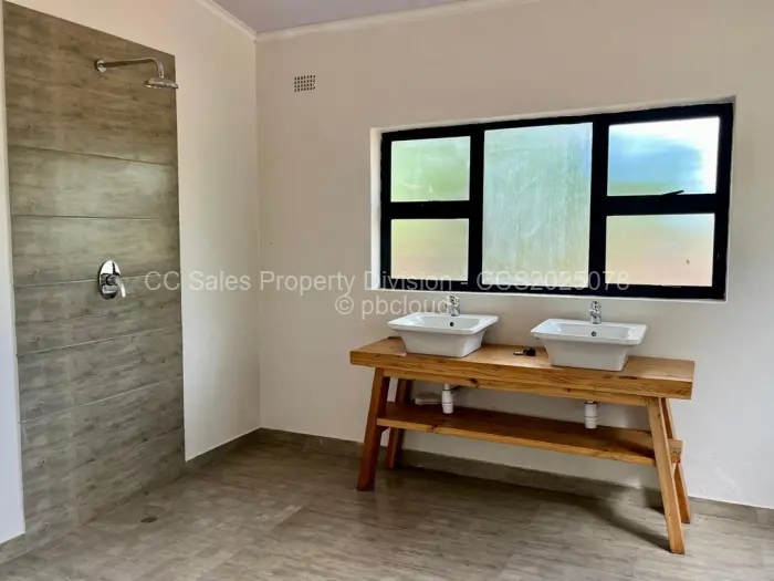 4 Bedroom House for Sale in Burnside, Bulawayo