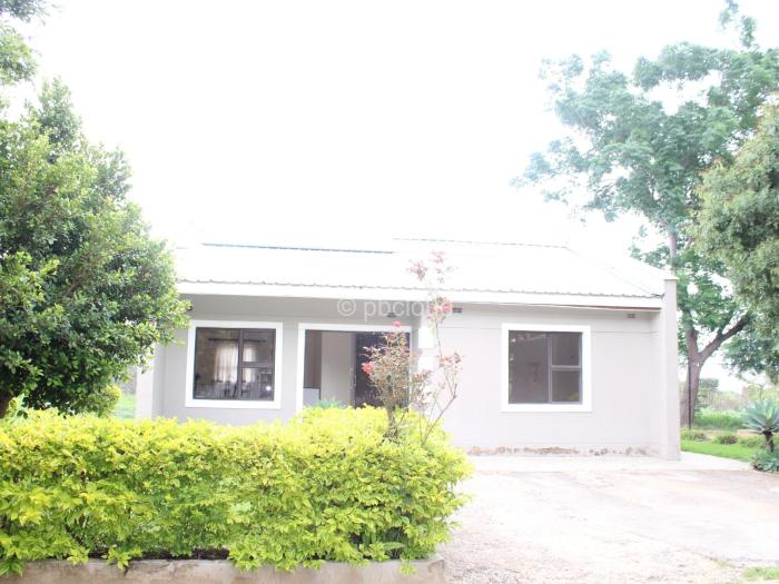 2 Bedroom Cottage/Garden Flat to Rent in Arlington, Harare