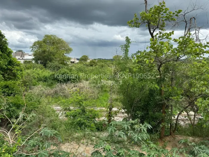 Commercial Stand for Sale in Kadoma, Kadoma