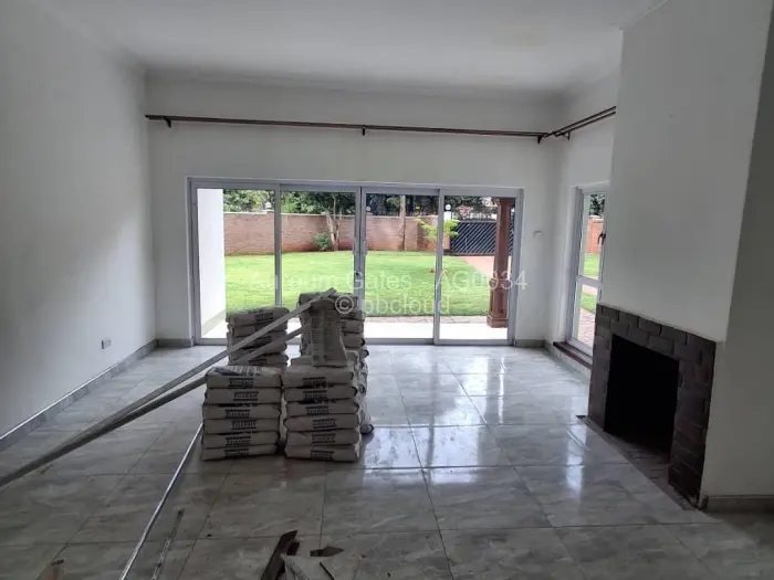 4 Bedroom House to Rent in Borrowdale, Harare