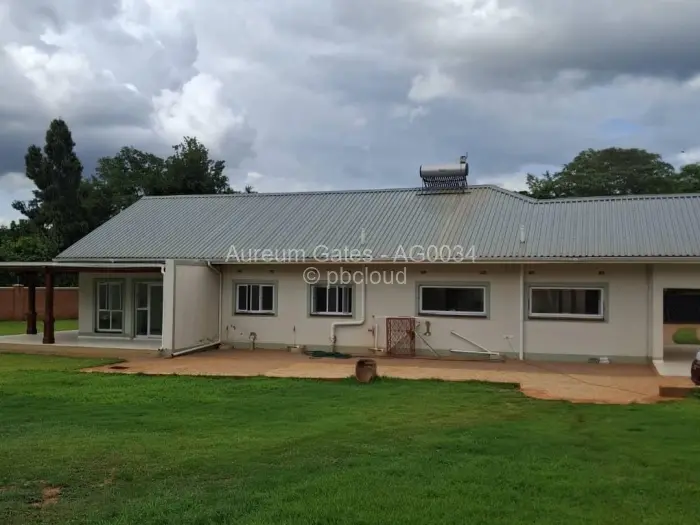 4 Bedroom House to Rent in Borrowdale, Harare