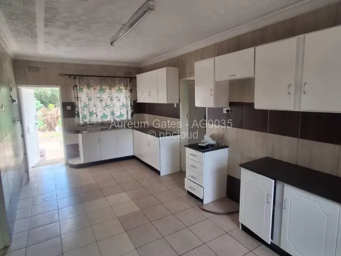 4 Bedroom House to Rent in Mount Pleasant, Harare