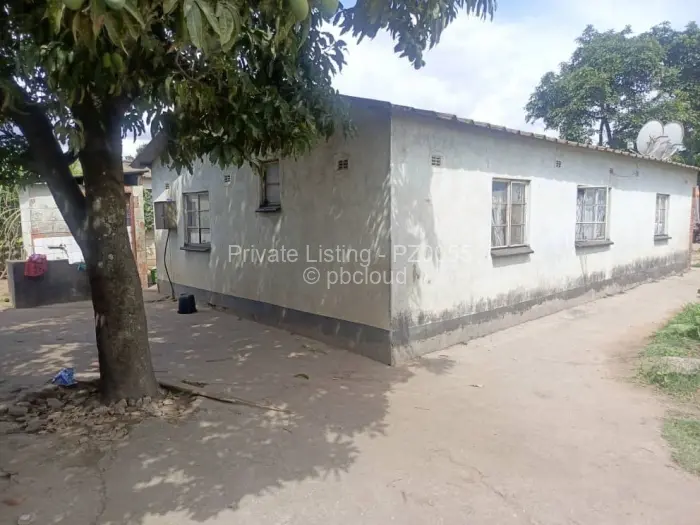 House for Sale in Glen View, Harare