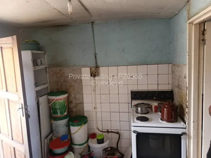 House for Sale in Glen View, Harare