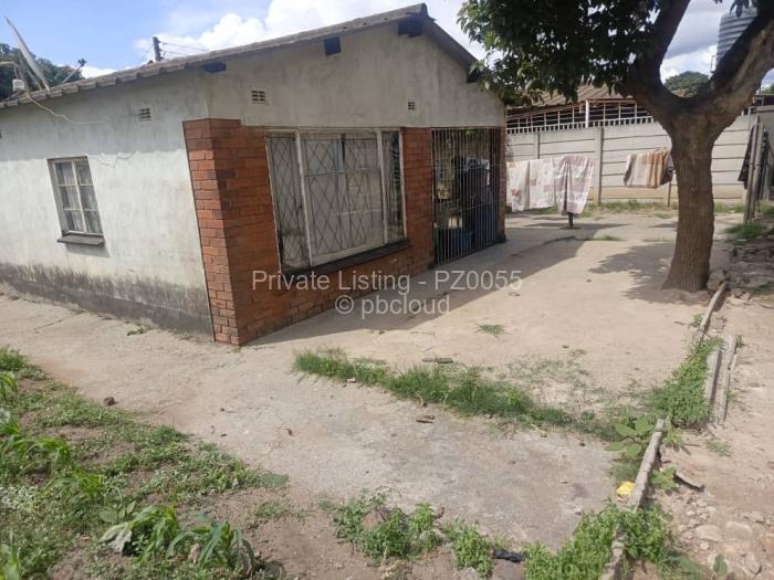 House for Sale in Glen View, Harare