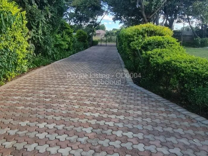 4 Bedroom House for Sale in Norton, Norton