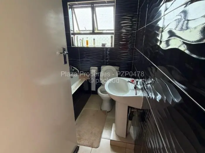 3 Bedroom Cottage/Garden Flat for Sale in Arlington, Harare