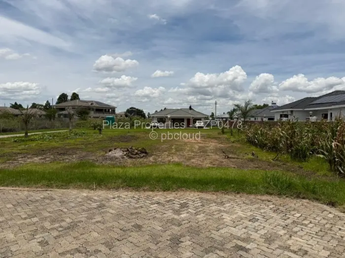 3 Bedroom Cottage/Garden Flat for Sale in Arlington, Harare