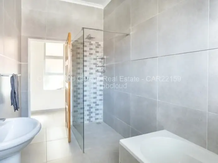 Townhouse/Cluster to Rent in Highlands, Harare