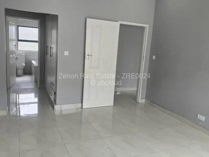 Townhouse/Cluster to Rent in Strathaven, Harare