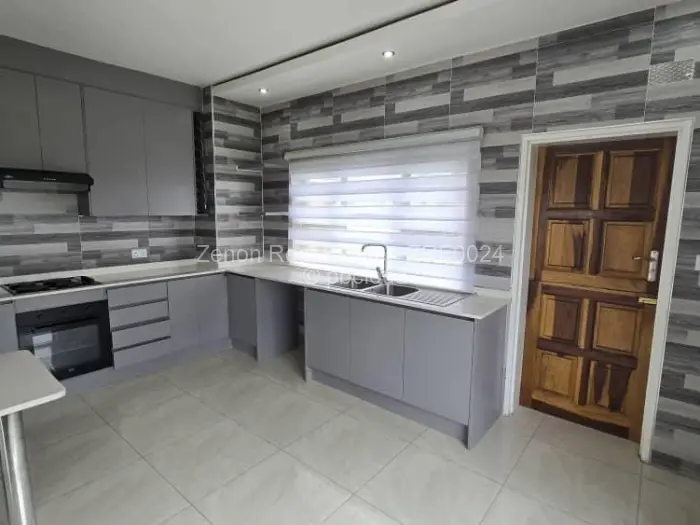 Townhouse/Cluster to Rent in Strathaven, Harare