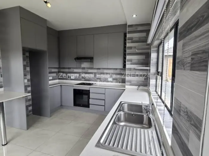 Townhouse/Cluster to Rent in Strathaven, Harare