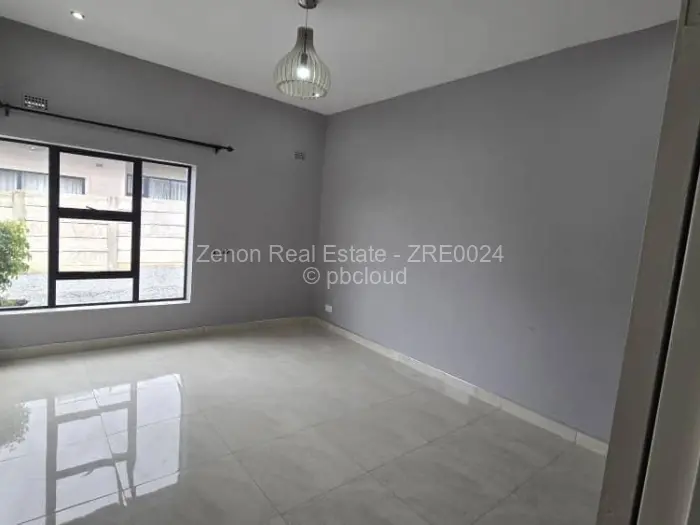 Townhouse/Cluster to Rent in Strathaven, Harare