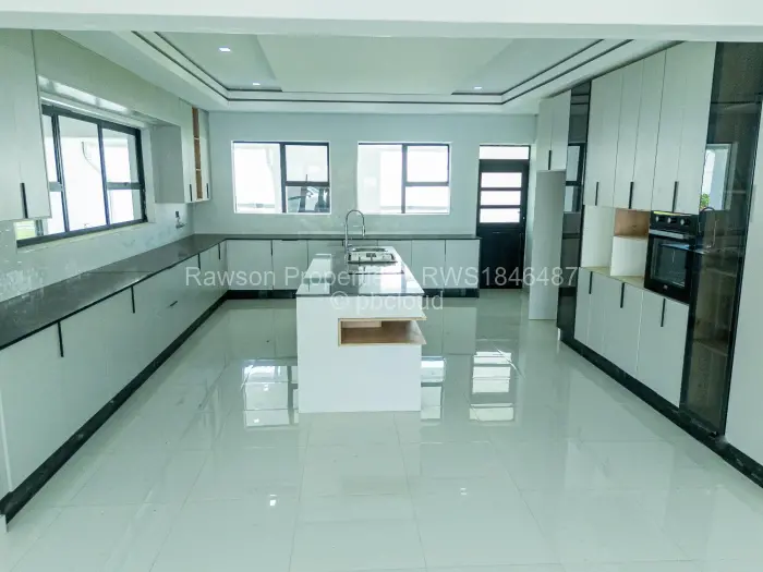 7 Bedroom House for Sale in Mount Pleasant Heights, Harare