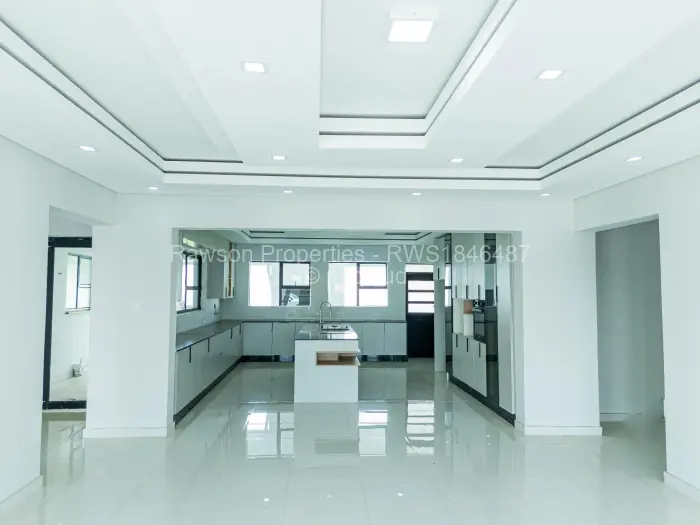 7 Bedroom House for Sale in Mount Pleasant Heights, Harare