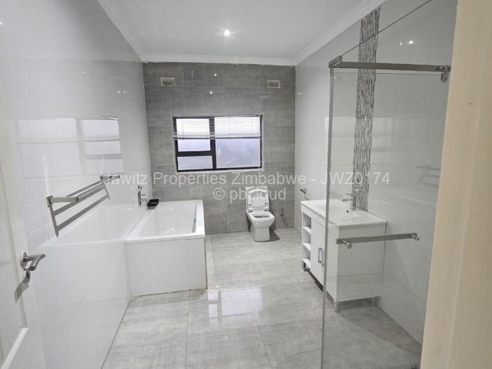 Townhouse/Cluster to Rent in Adylinn, Harare