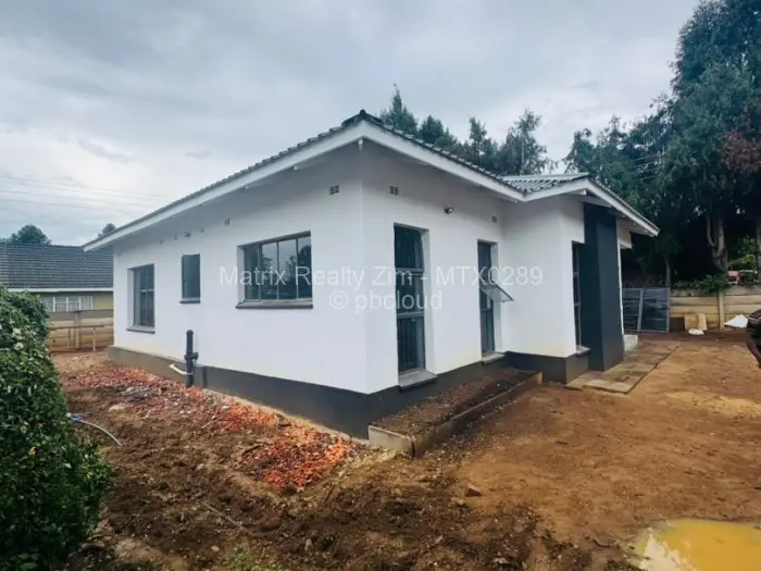 2 Bedroom Cottage/Garden Flat to Rent in Strathaven, Harare